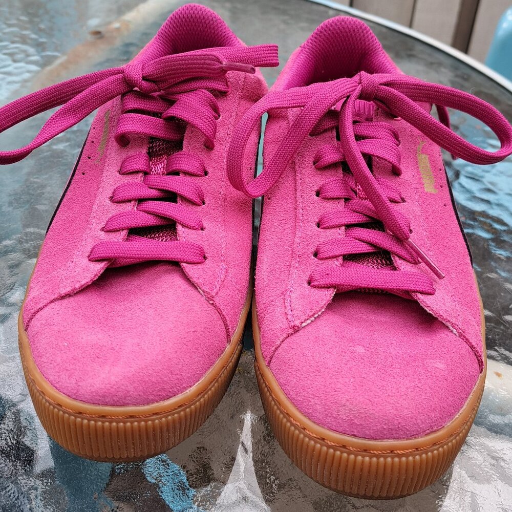 Puma Pink Suede 7.5 sneakers